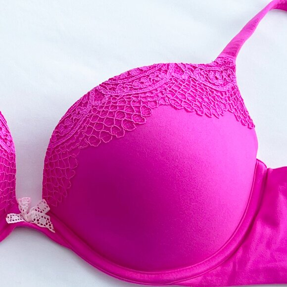 Victoria's Secret - Body by Victoria, Push-Up 36D Pink - Picture 2 of 4